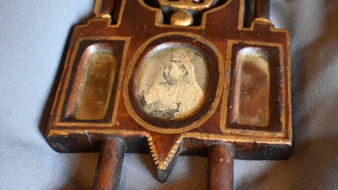 Welsh Treasures Lovespoons 3